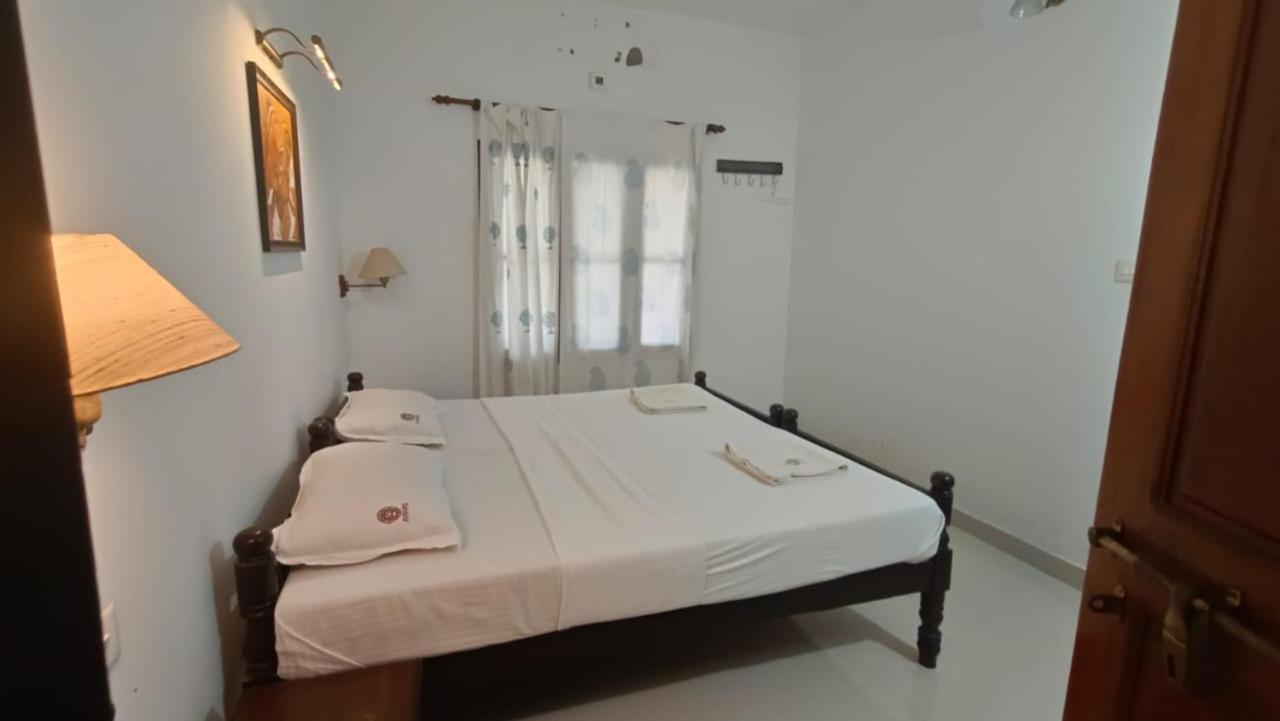 安亚纳家庭旅馆 Alappuzha 外观 照片