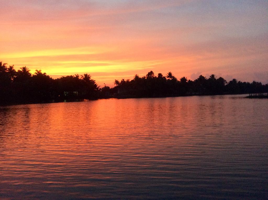 安亚纳家庭旅馆 Alappuzha 外观 照片
