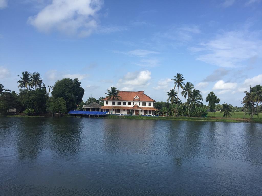 安亚纳家庭旅馆 Alappuzha 外观 照片