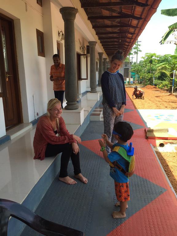 安亚纳家庭旅馆 Alappuzha 外观 照片